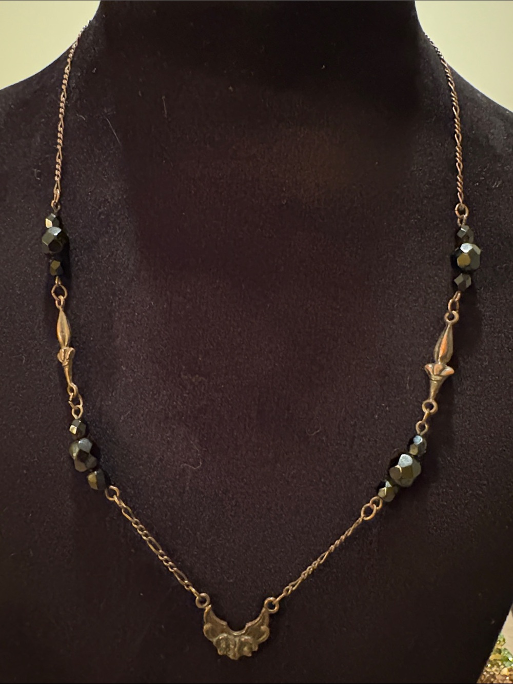 "Bellagio USA" or "Krystals by Bellagio victorian style, copper tone Neaklace